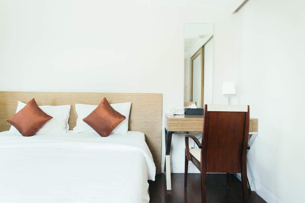 Thomson Residence Hotel Bangkok Exterior photo