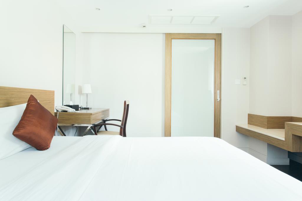 Thomson Residence Hotel Bangkok Exterior photo