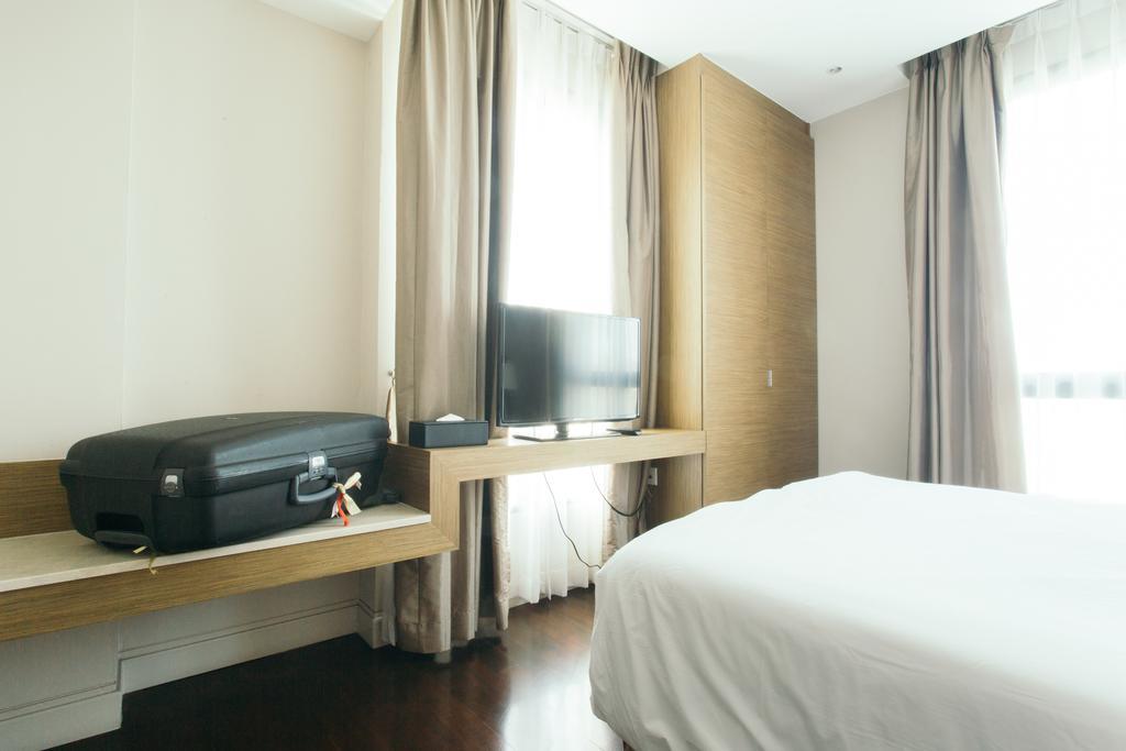 Thomson Residence Hotel Bangkok Exterior photo